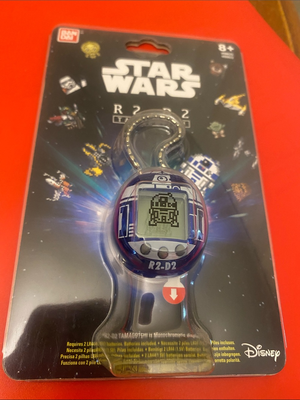 Brand New Star Wars R2-D2 Tamagotchi Keychain